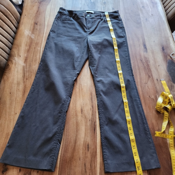 Reitmans petite dark gray stretch pants,straight legs,mid-raise,size 8 - Picture 9 of 9